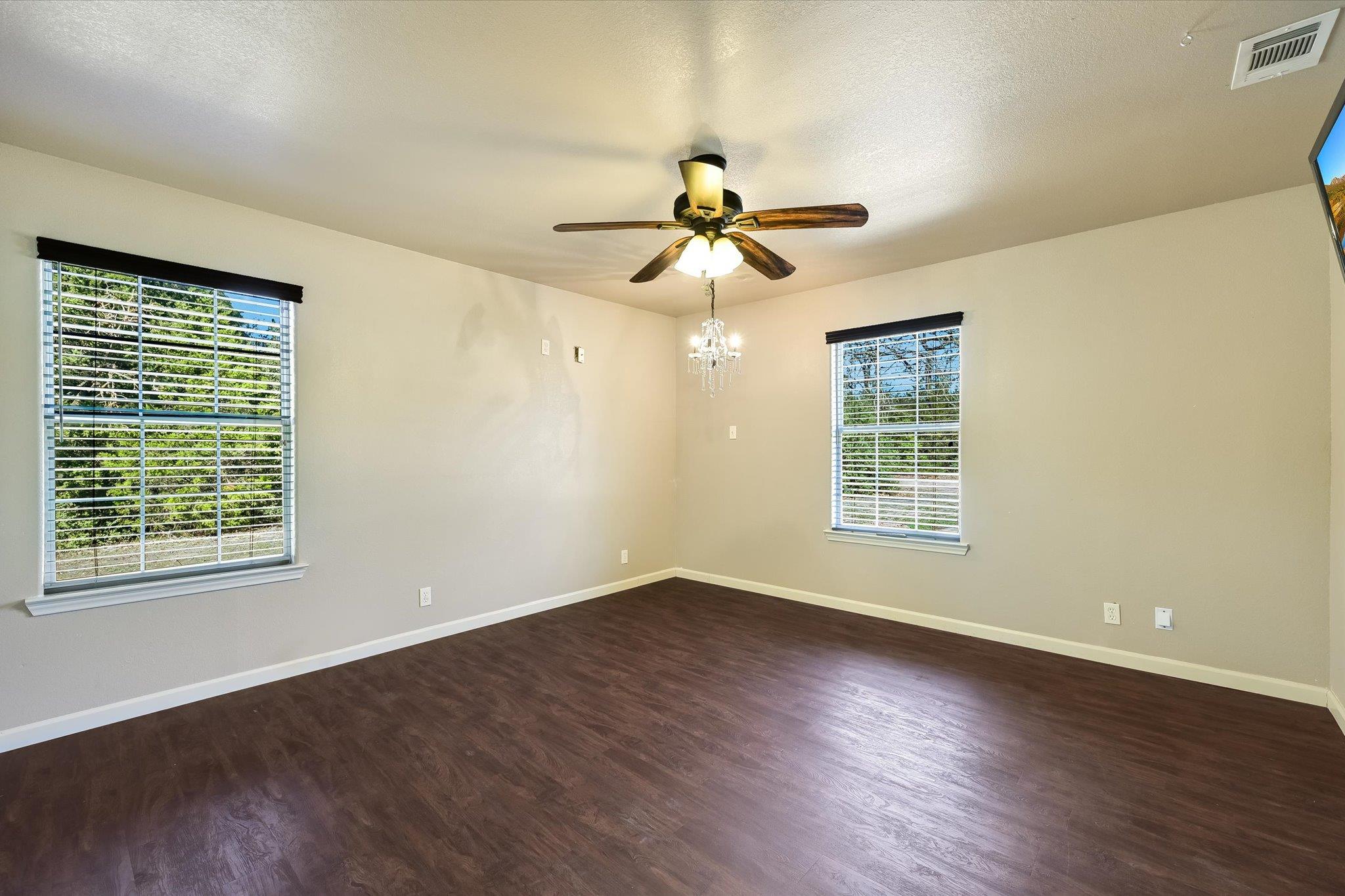 203 Pathfinders Way Smithville TX 78957