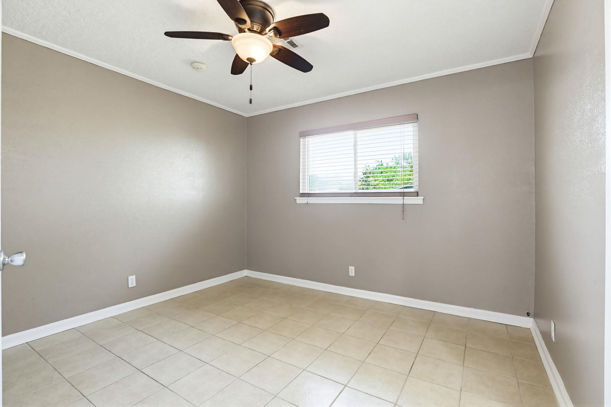 125 Glendale Street Luling TX 78648