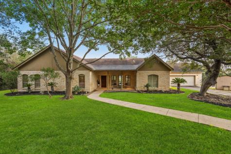 810 Bluff Ridge Court New Braunfels TX 78132