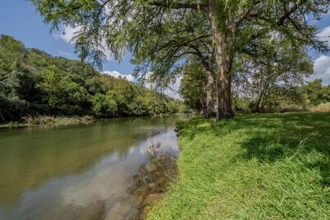 810 Bluff Ridge Court New Braunfels TX 78132