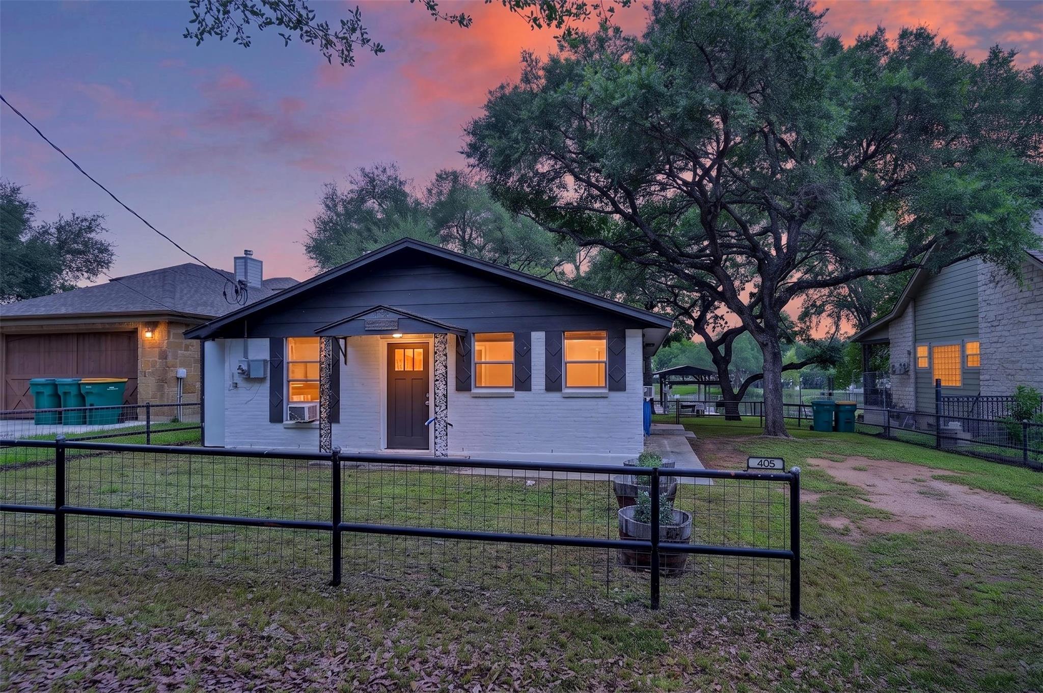 405 Robin Hood Lane Granite Shoals TX 78654