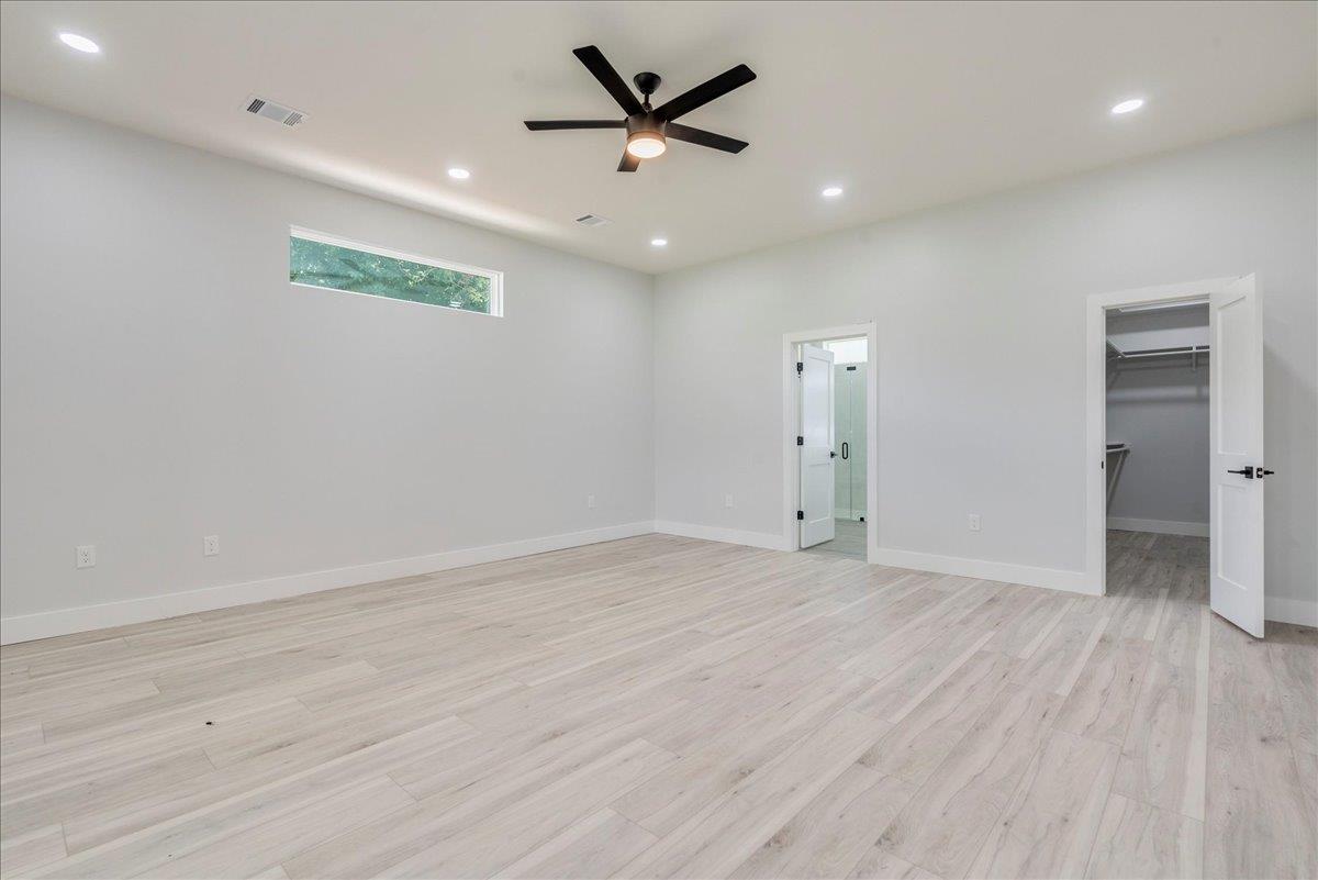 1215 Howard Street Taylor TX 76574