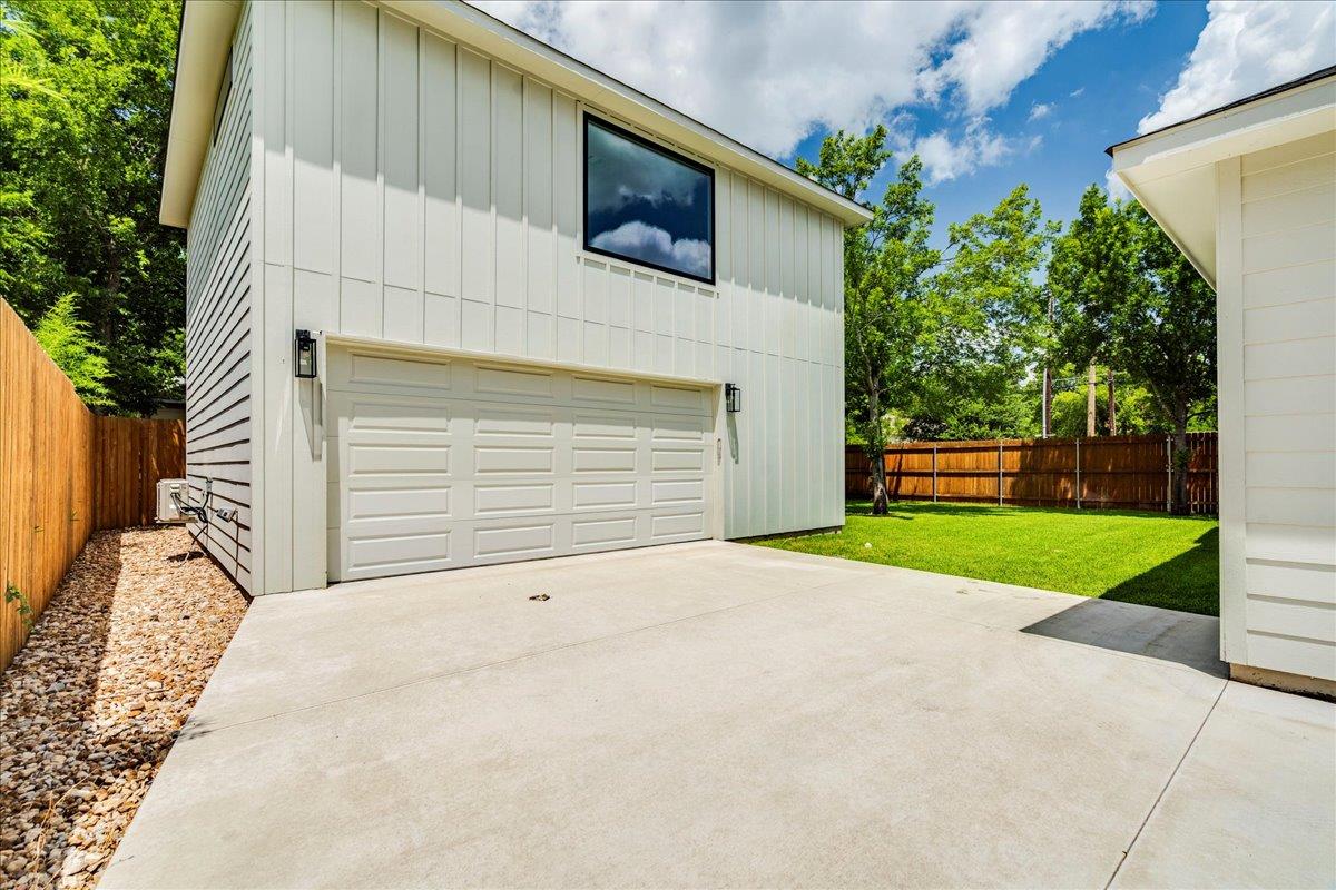 1215 Howard Street Taylor TX 76574