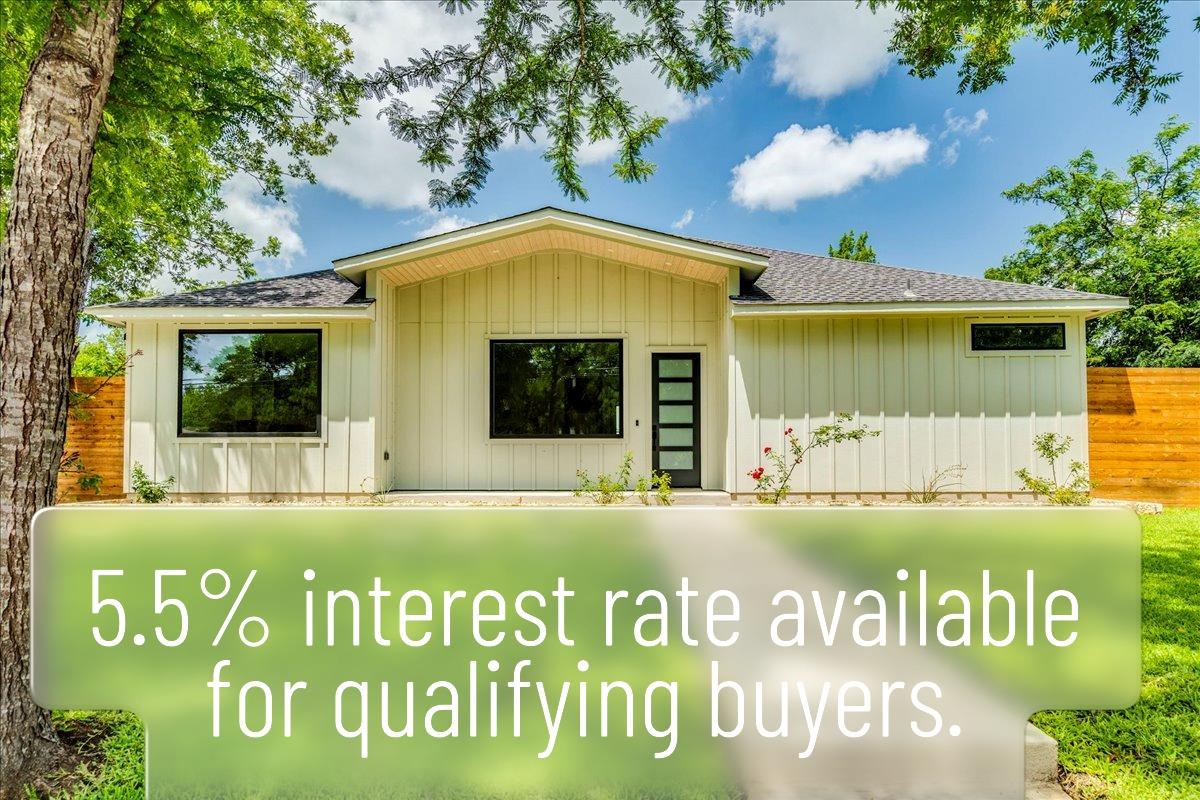 1215 Howard Street Taylor TX 76574