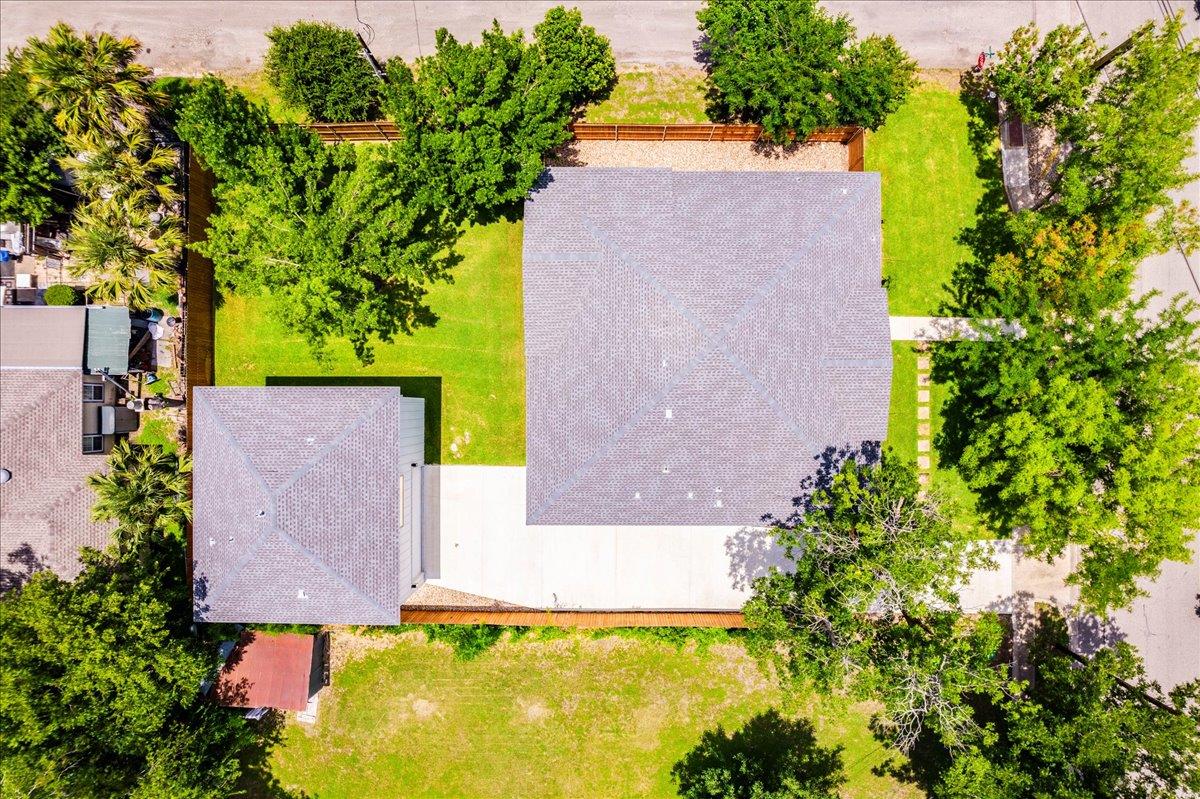 1215 Howard Street Taylor TX 76574