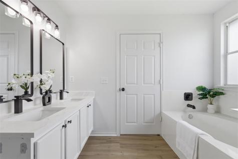 12720 La Paz Lane Del Valle TX 78617