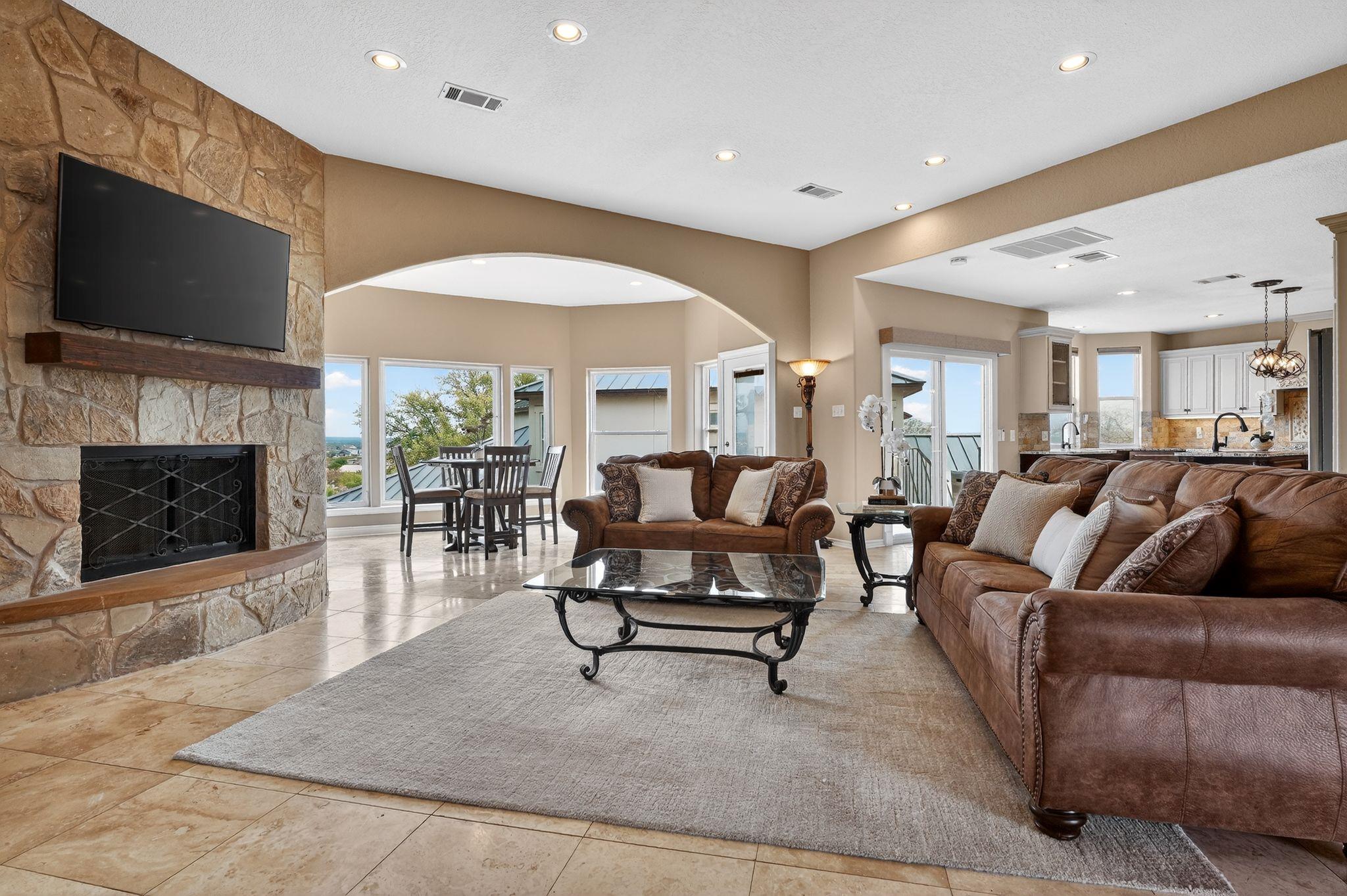112 Big Sky Drive Horseshoe Bay TX 78657