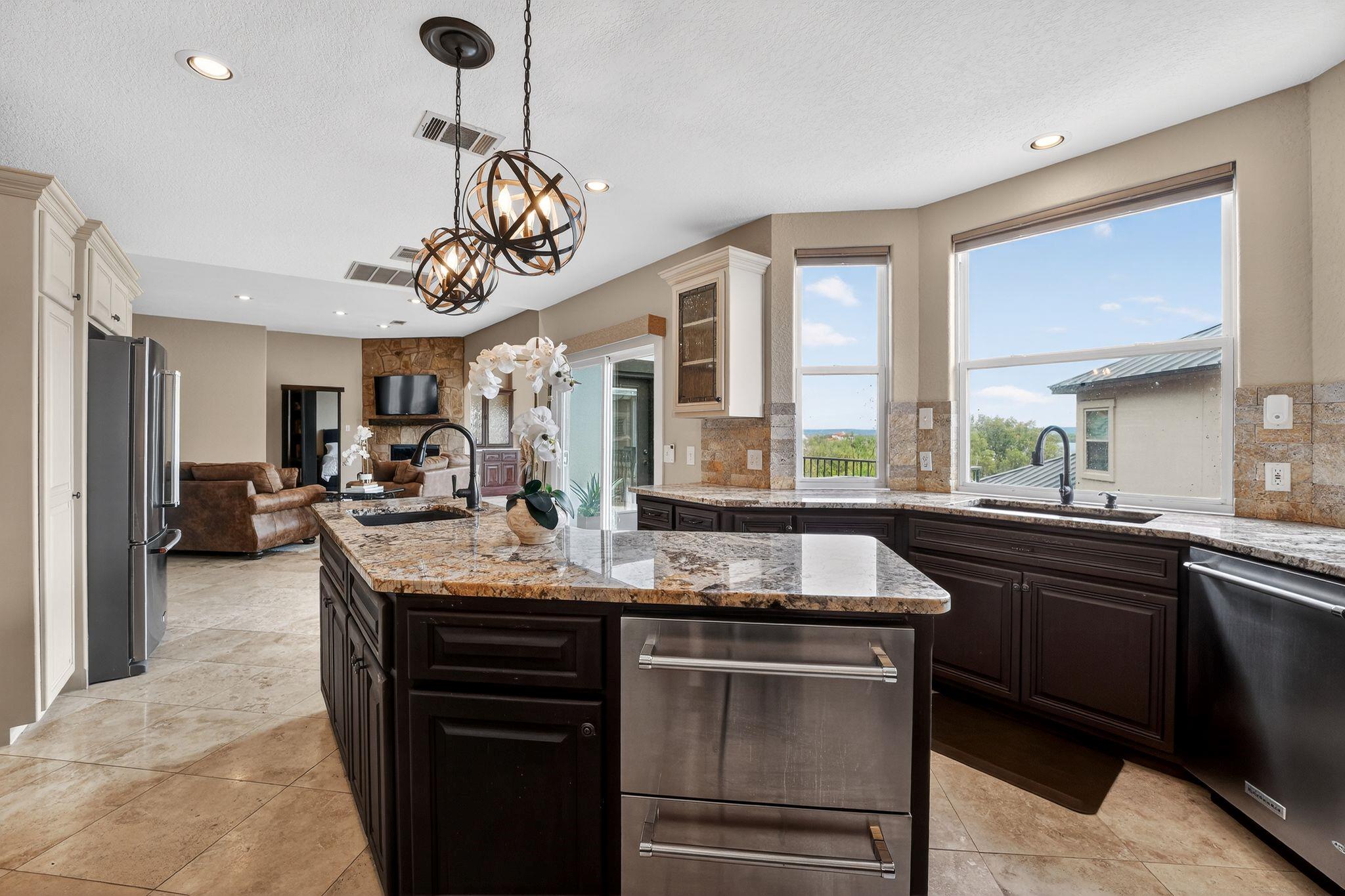 112 Big Sky Drive Horseshoe Bay TX 78657
