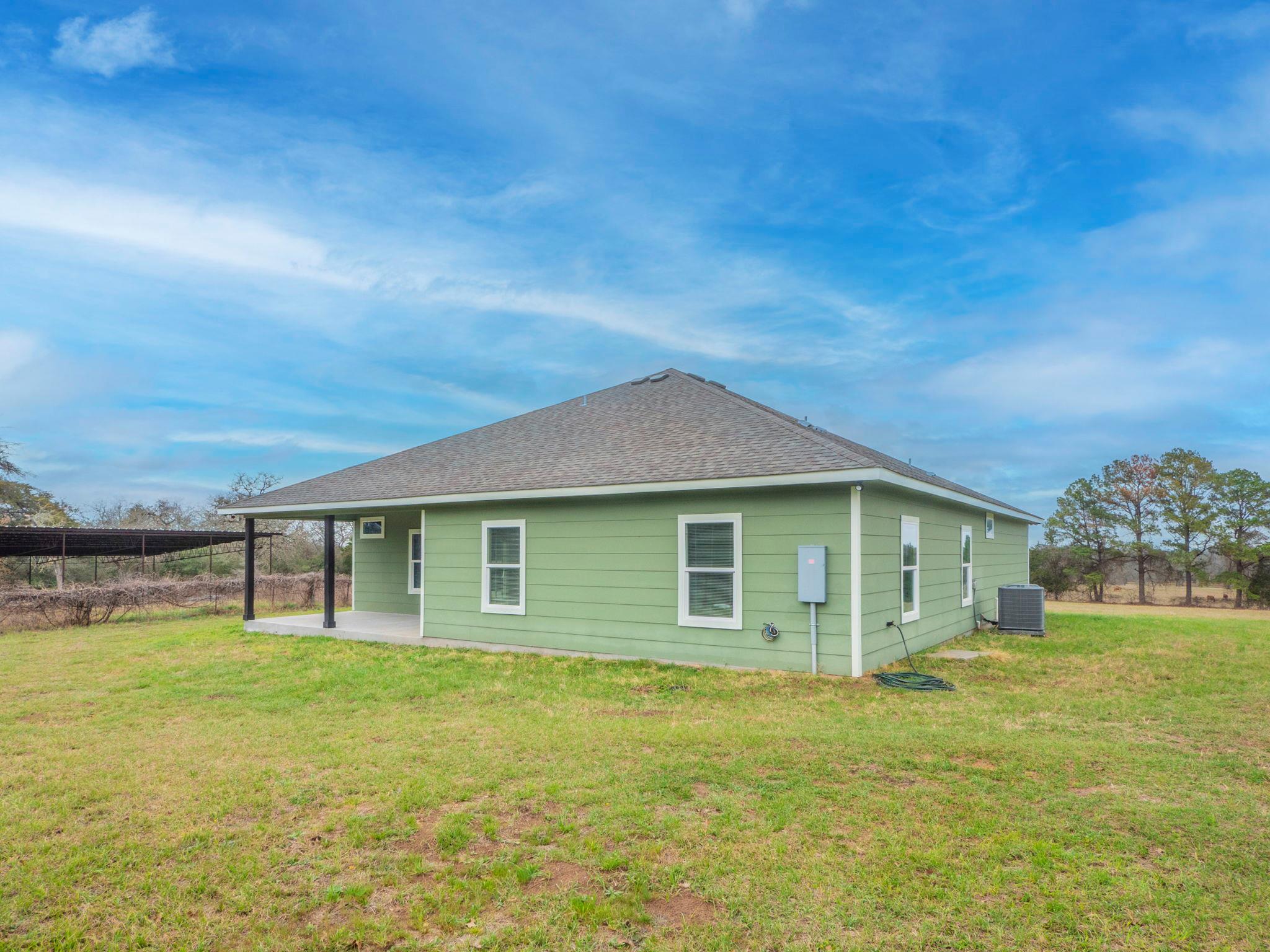 1597 County Road 314 Lexington TX 78947