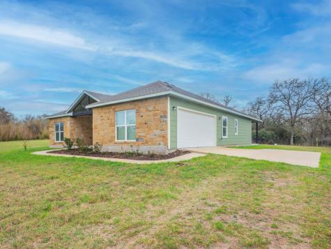 1597 County Road 314 Lexington TX 78947