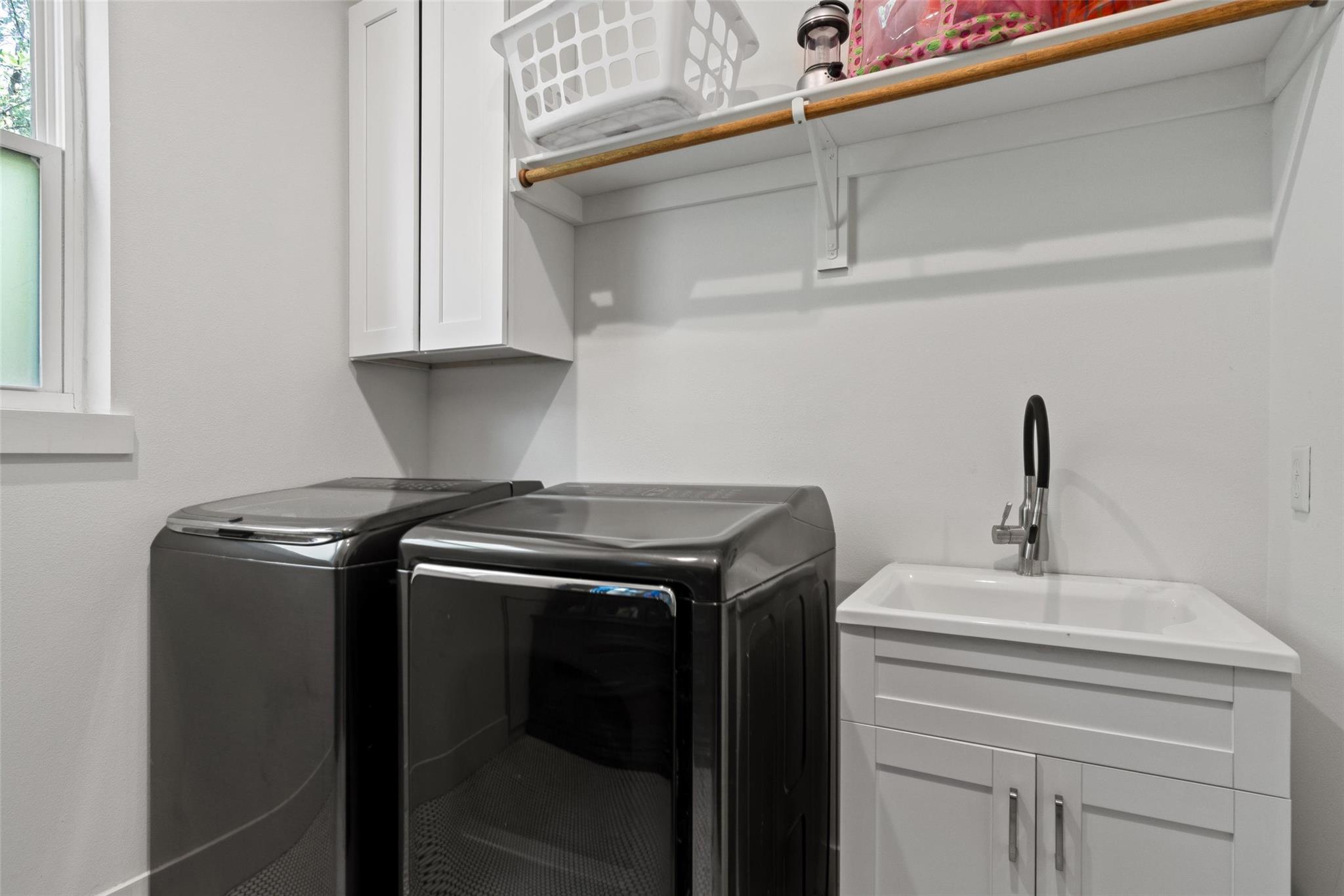 418 Venture Boulevard S Point Venture TX 78645