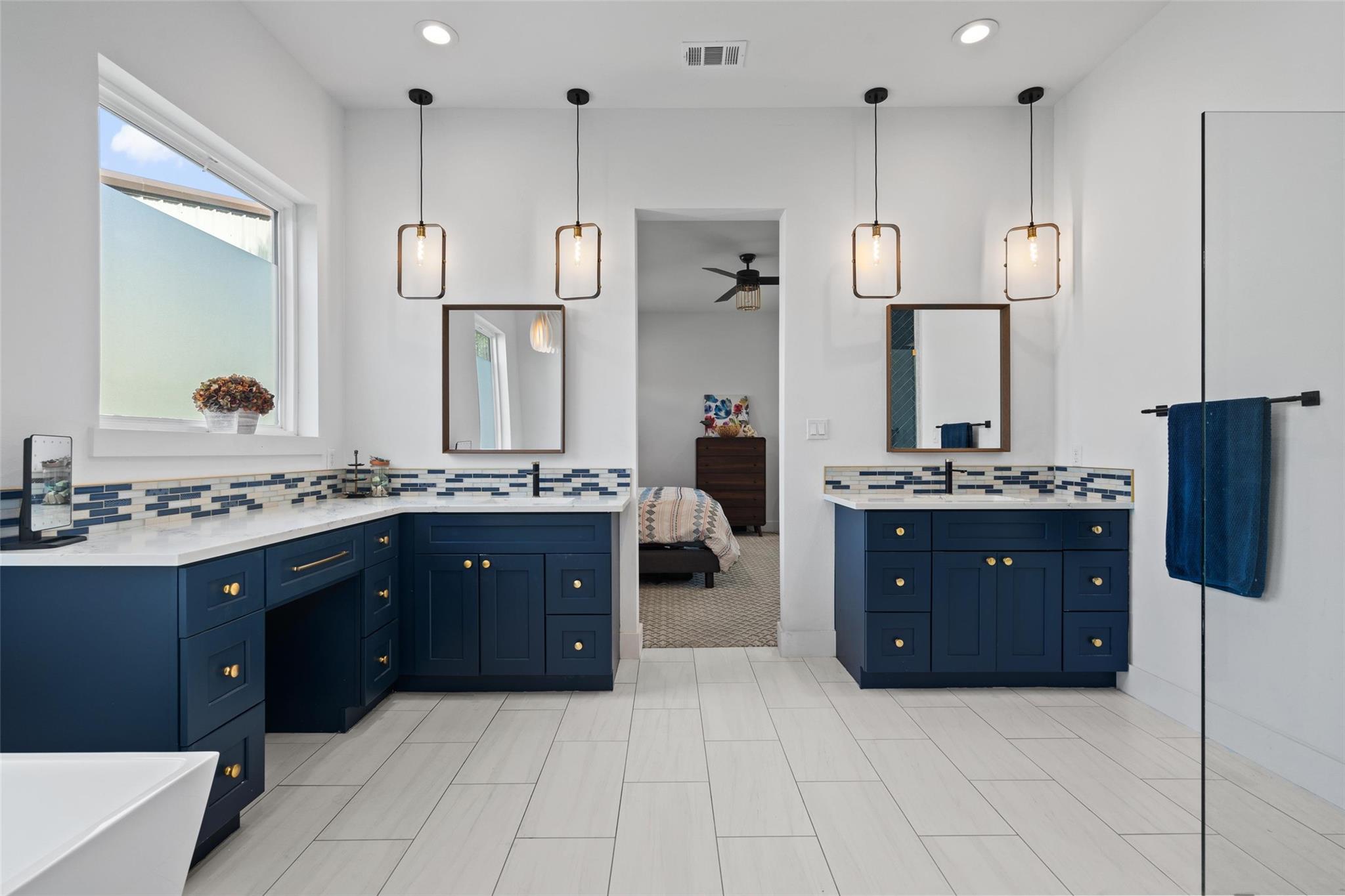 418 Venture Boulevard S Point Venture TX 78645