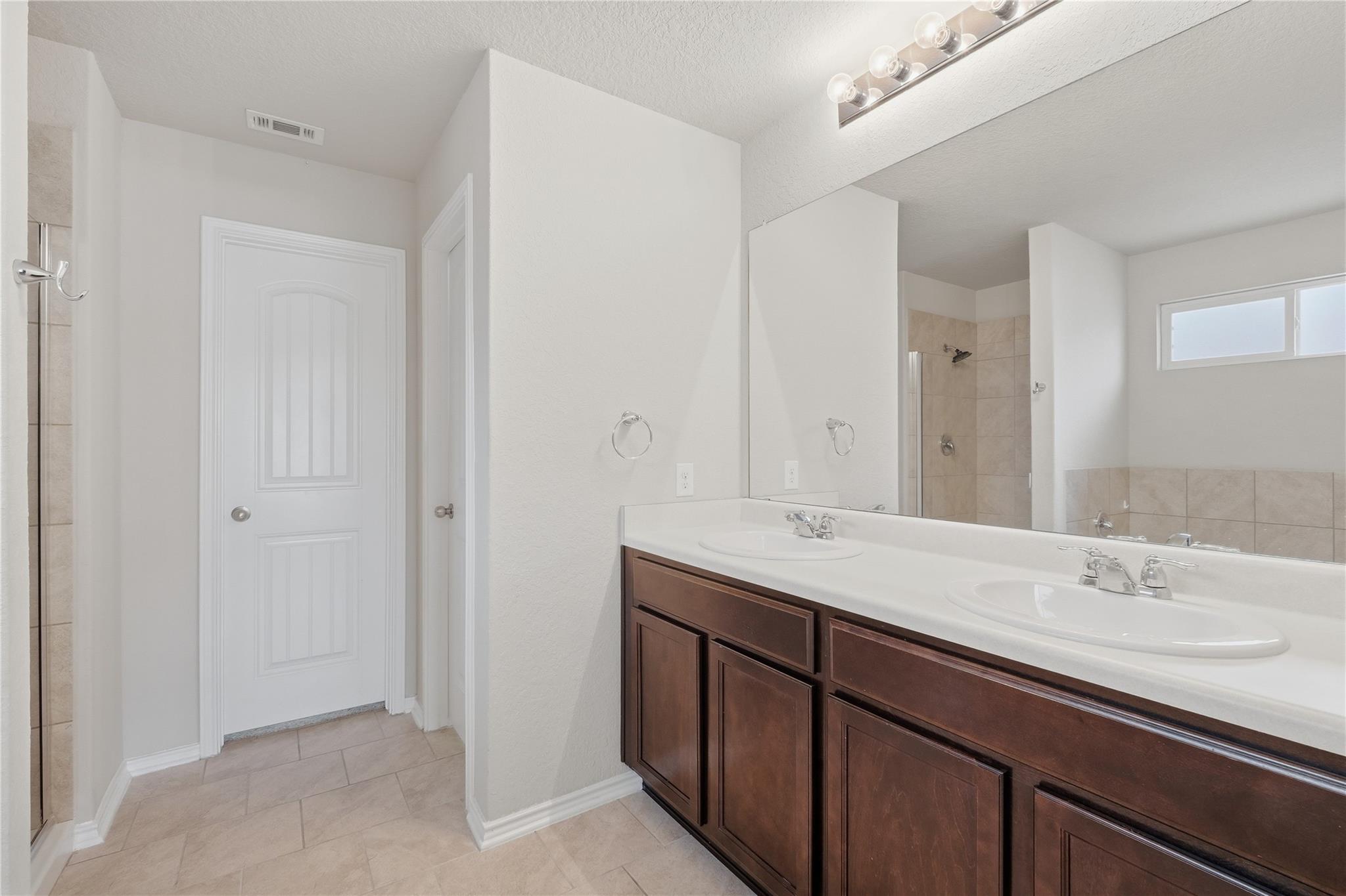 8867 Belgian Falls San Antonio TX 78254
