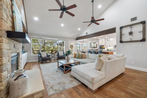 22008 Briarcliff Drive Spicewood TX 78669