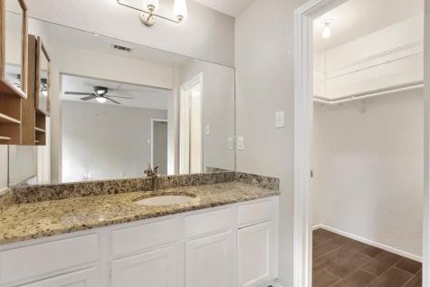 13113 Billiem Drive Austin TX 78727