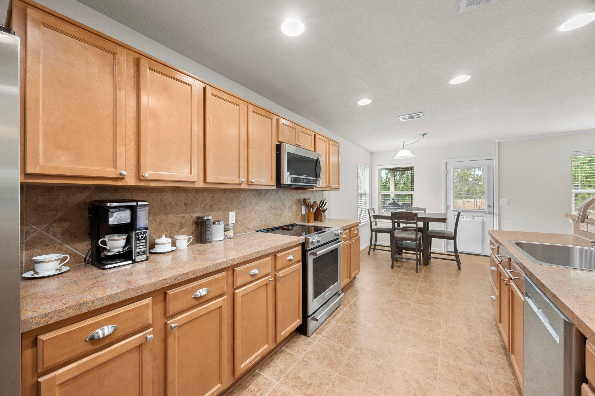 429 Moorhen Cove Leander TX 78641