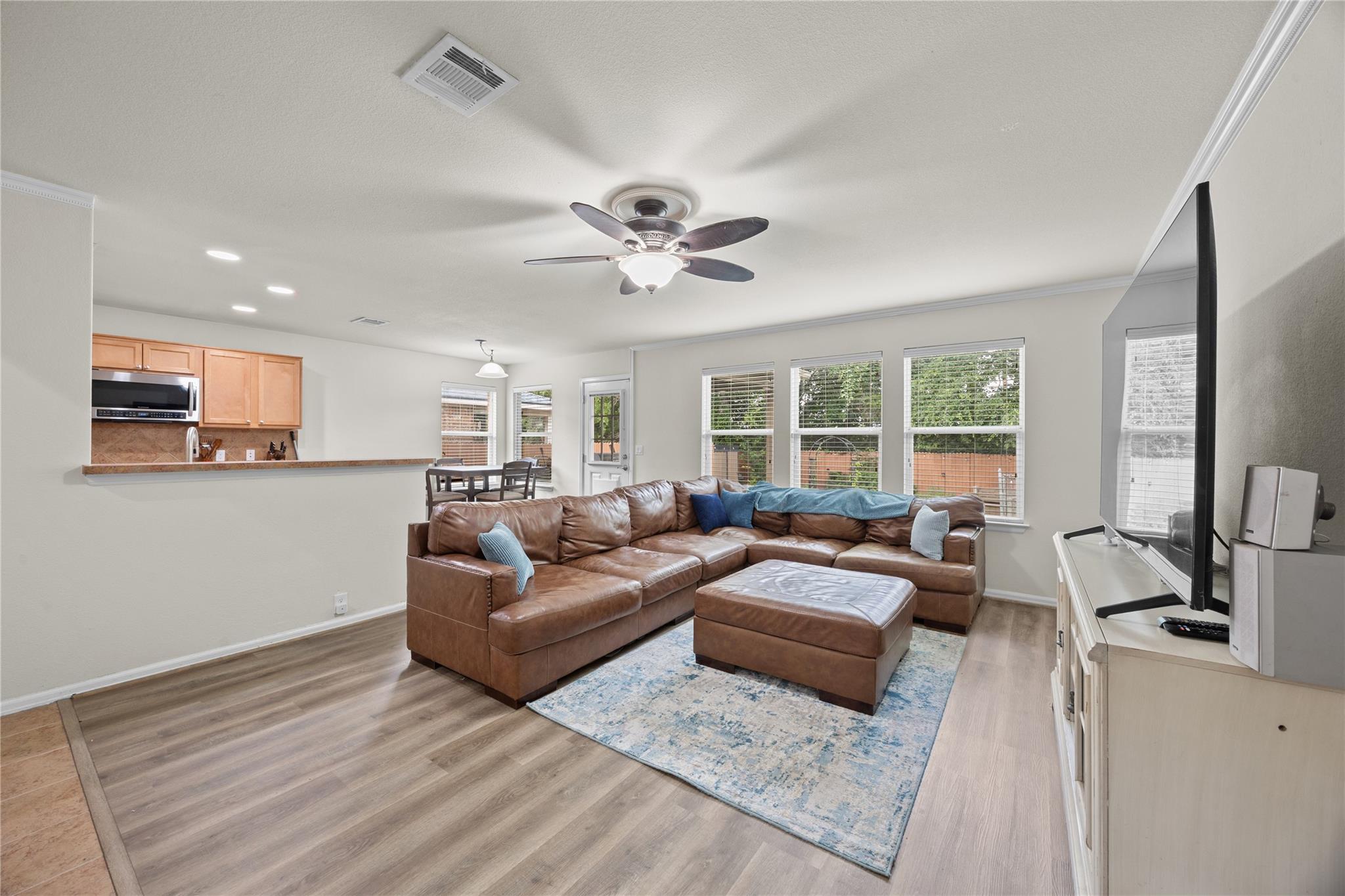 429 Moorhen Cove Leander TX 78641