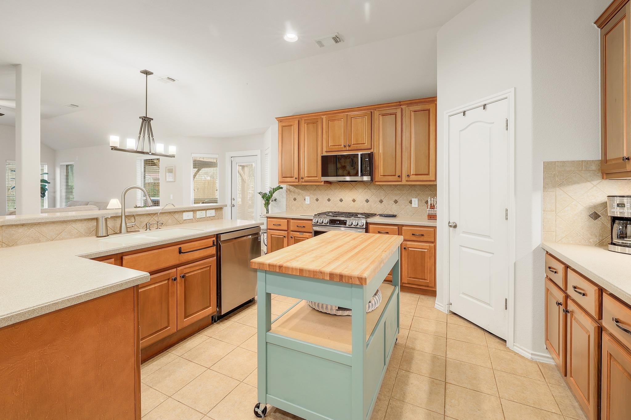 3802 Azur Lane Round Rock TX 78681