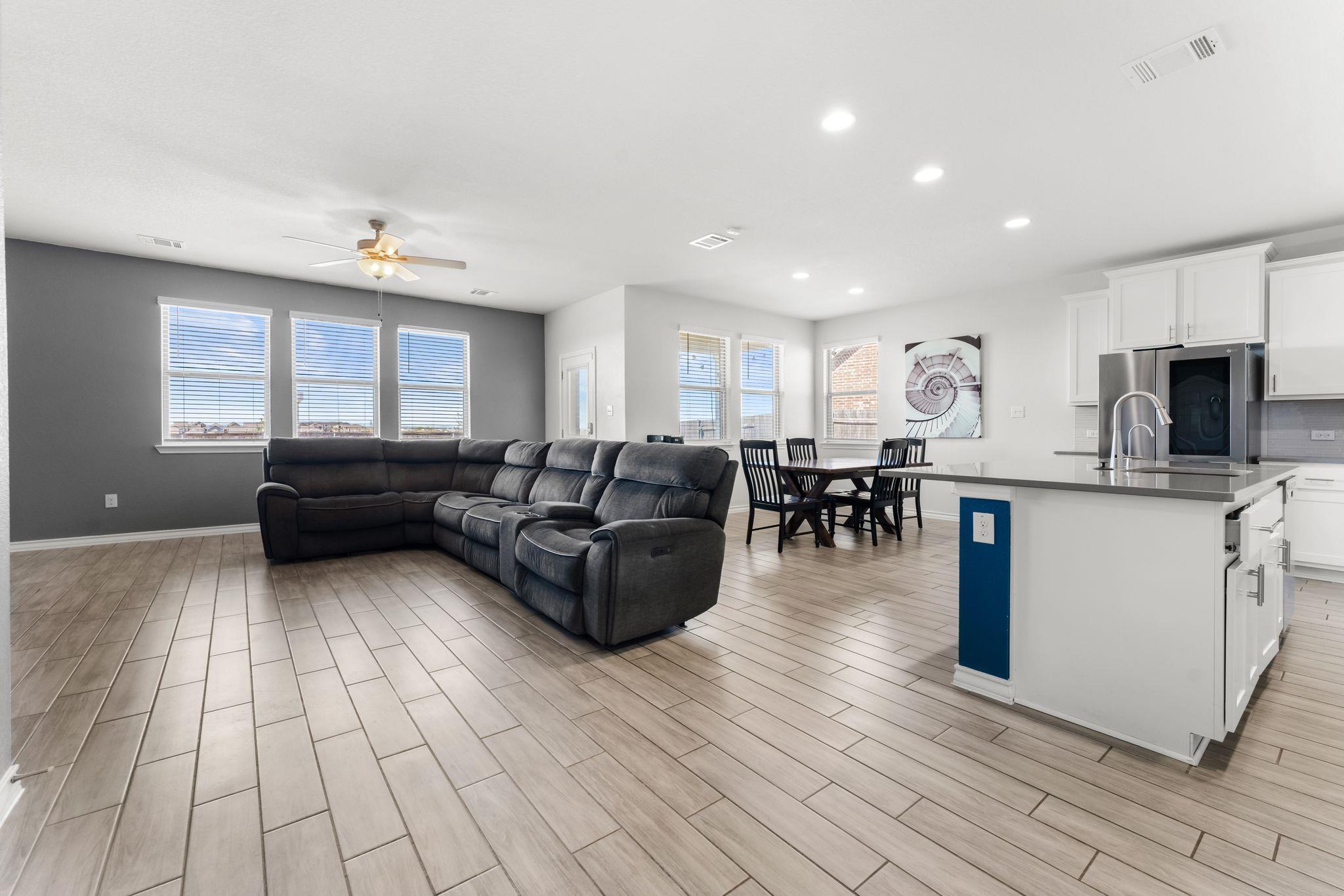 974 Pepperbark Loop Buda TX 78610