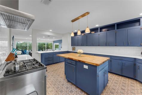 4310 River Oaks Drive Kingsland TX 78639