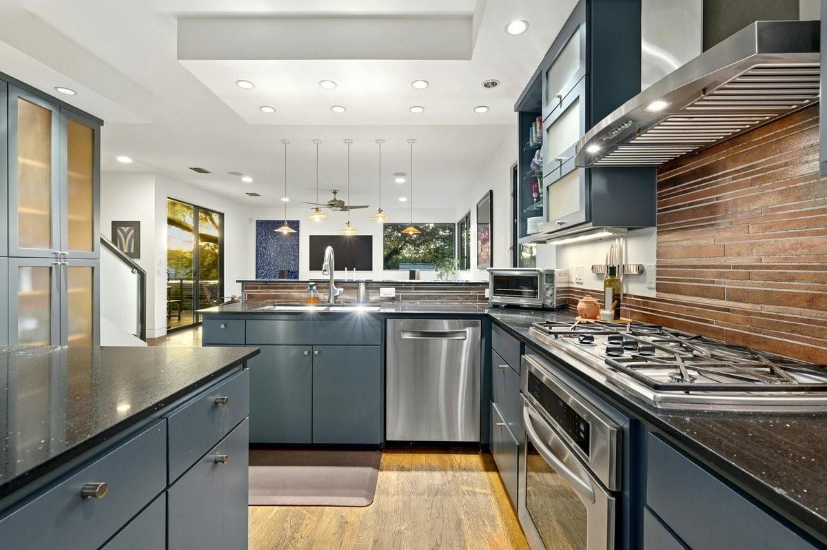 1402 Alta Vista Avenue Austin TX 78704
