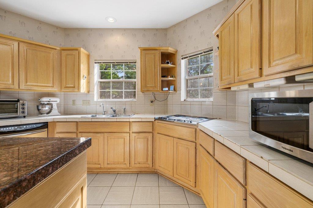 6705 Elfland Drive Austin TX 78746
