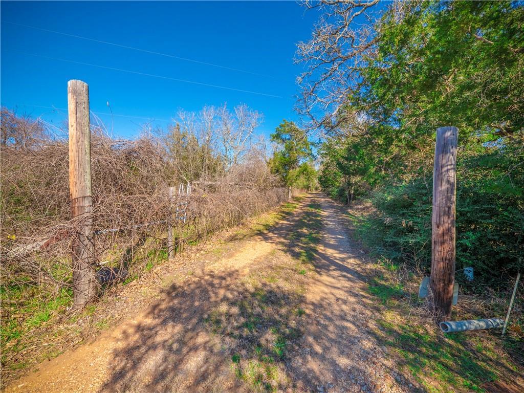 222 Pope Bend N Cedar Creek TX 78612