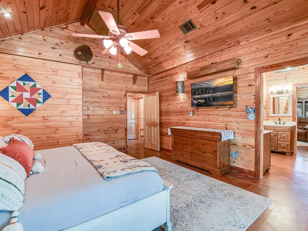 254 Middleton Road Spicewood TX 78669