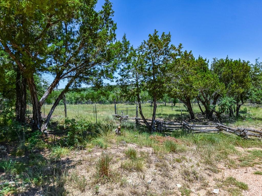 254 Middleton Road Spicewood TX 78669