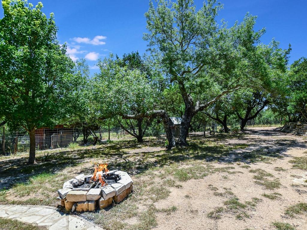 254 Middleton Road Spicewood TX 78669