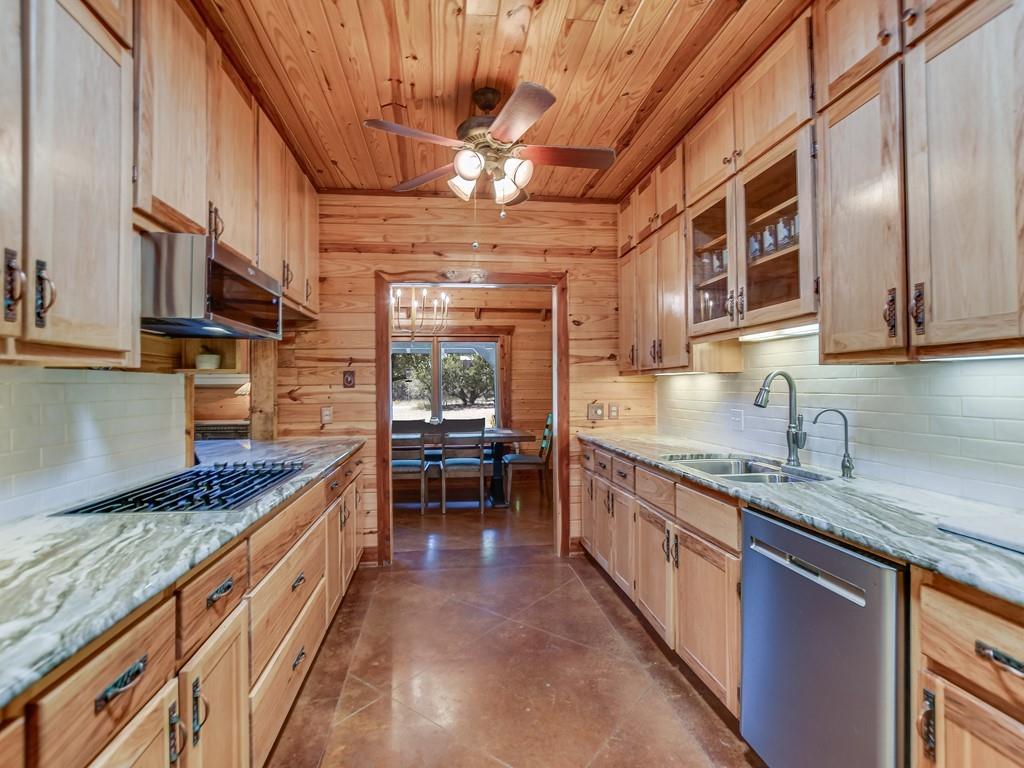 254 Middleton Road Spicewood TX 78669