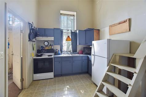110 NE 2nd Street Smithville TX 78957