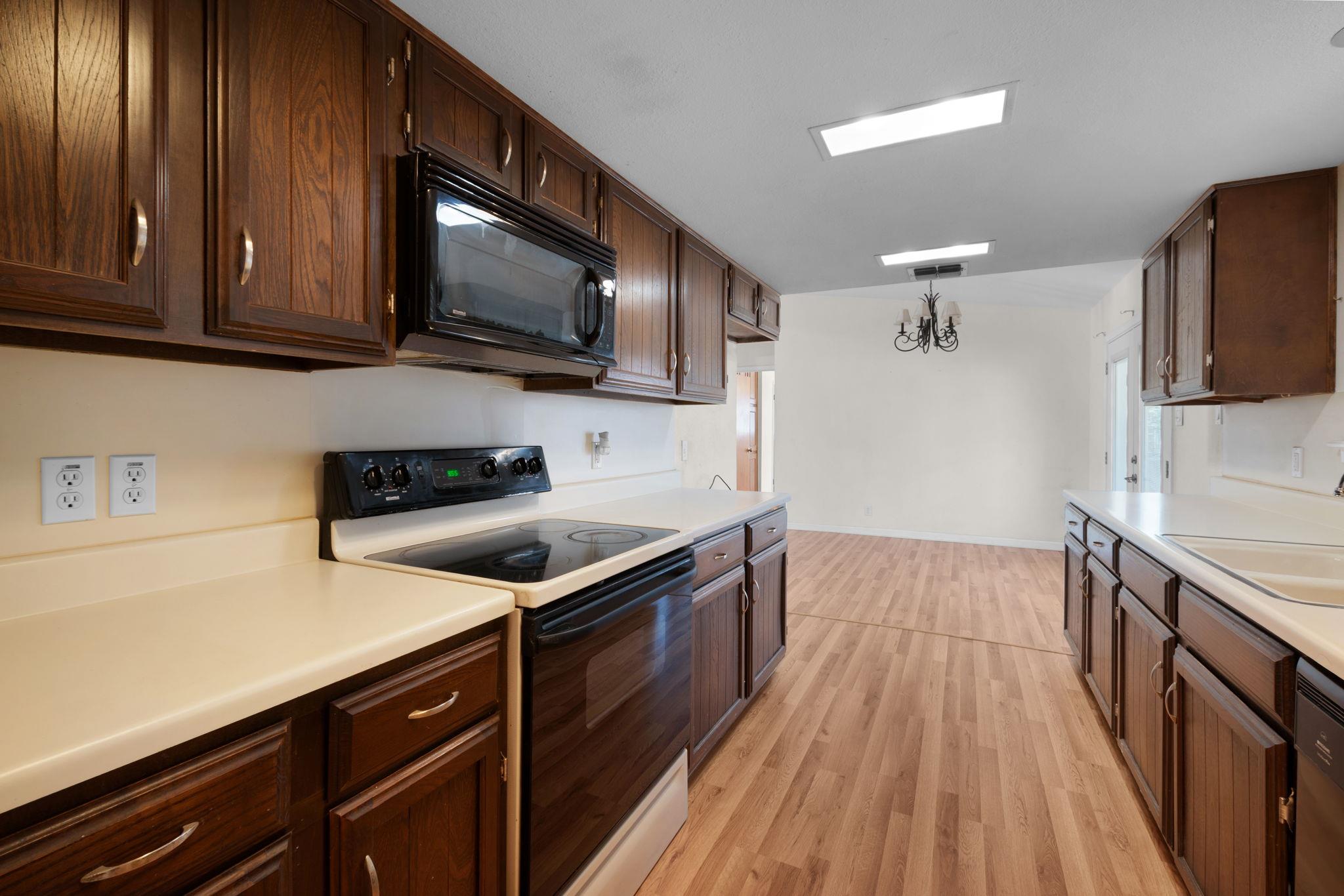 2025 Forest Trail Kingsland TX 78639