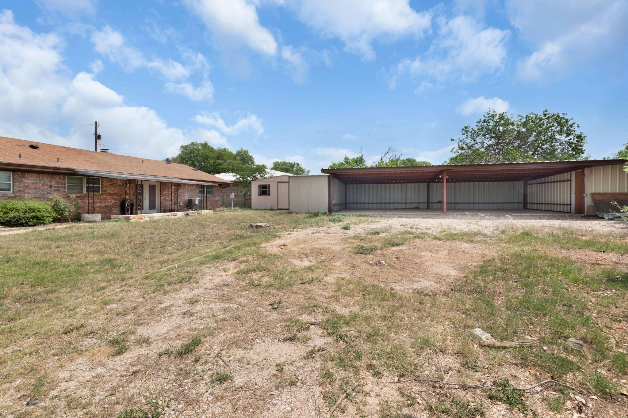2025 Forest Trail Kingsland TX 78639