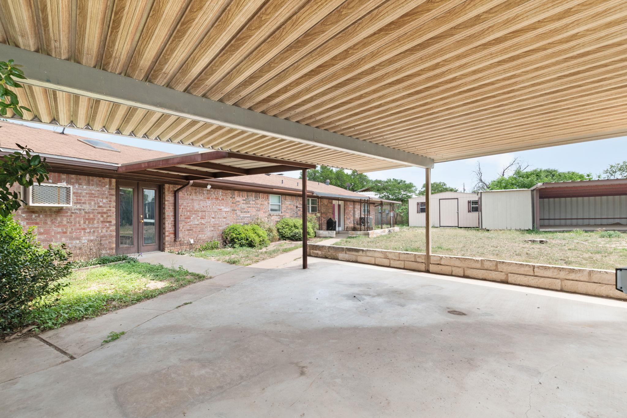 2025 Forest Trail Kingsland TX 78639