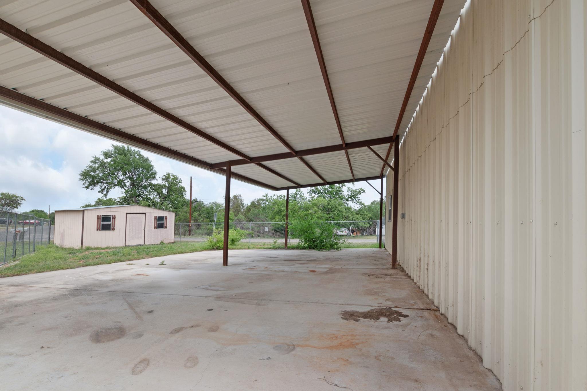 2025 Forest Trail Kingsland TX 78639
