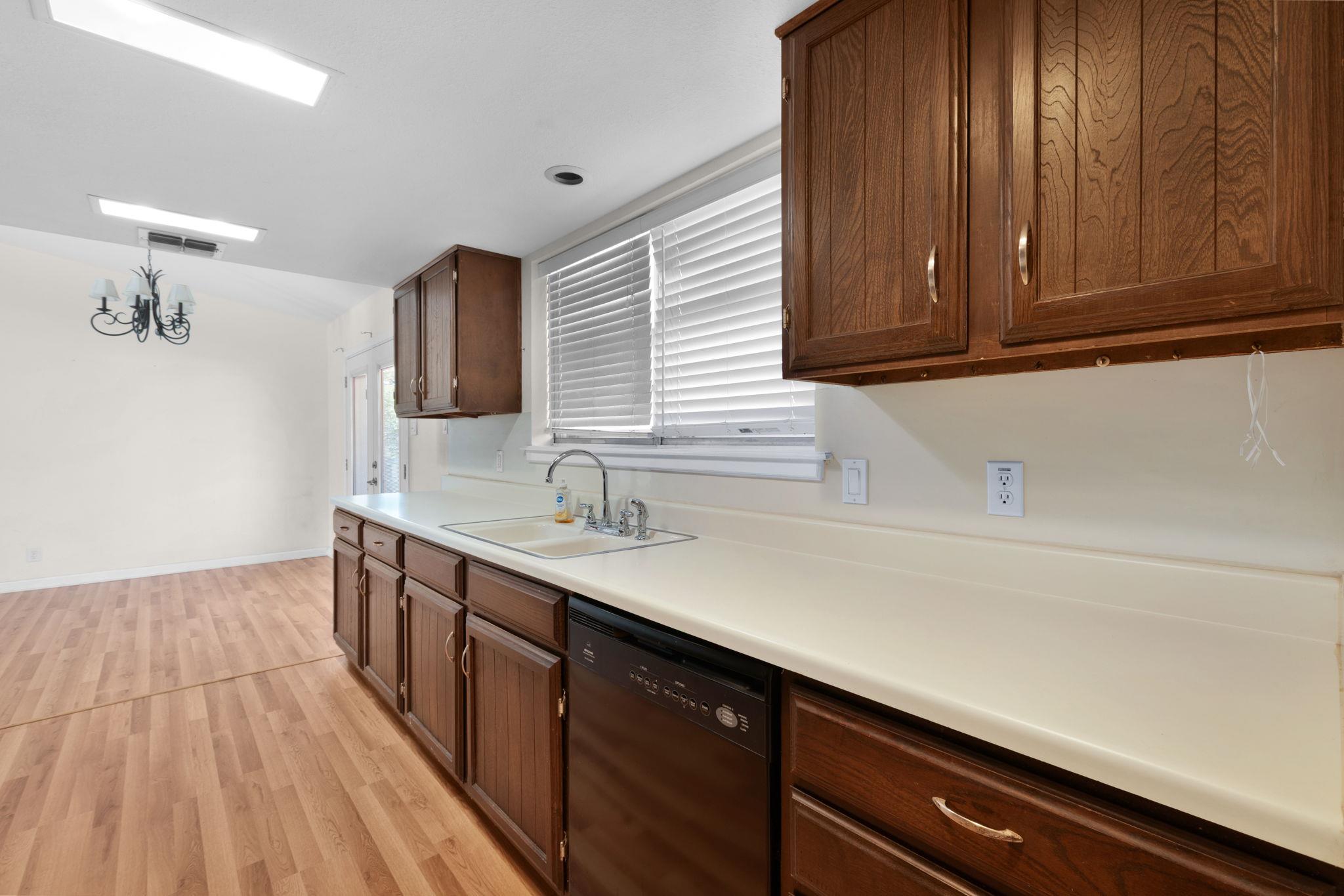 2025 Forest Trail Kingsland TX 78639