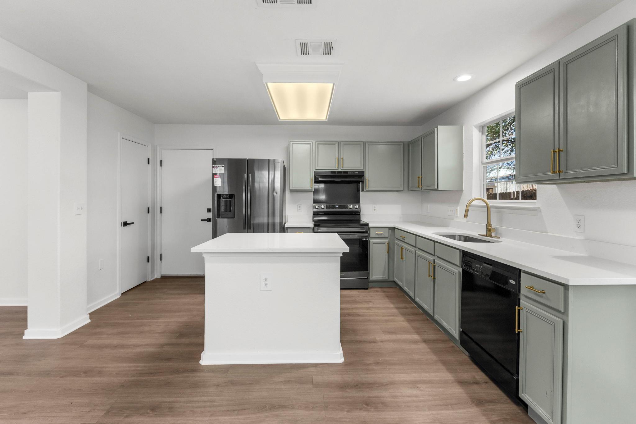 2110 Nogales Trail Austin TX 78744