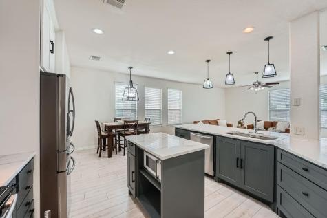 2004 S Ash Cove W Hutto TX 78634