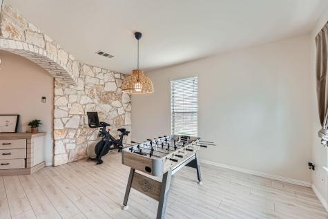 2004 S Ash Cove W Hutto TX 78634