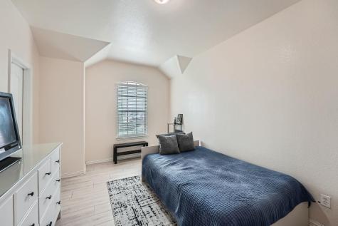 2004 S Ash Cove W Hutto TX 78634