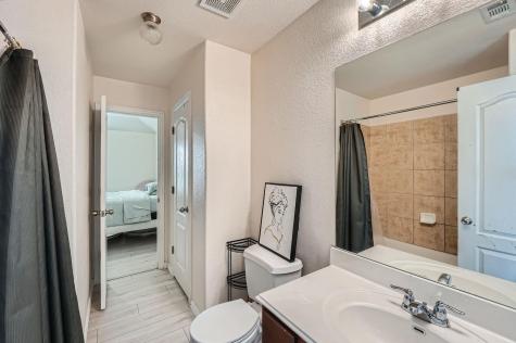 2004 S Ash Cove W Hutto TX 78634