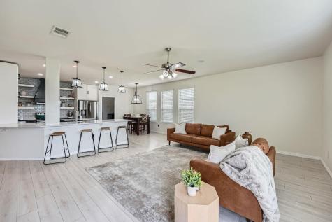 2004 S Ash Cove W Hutto TX 78634