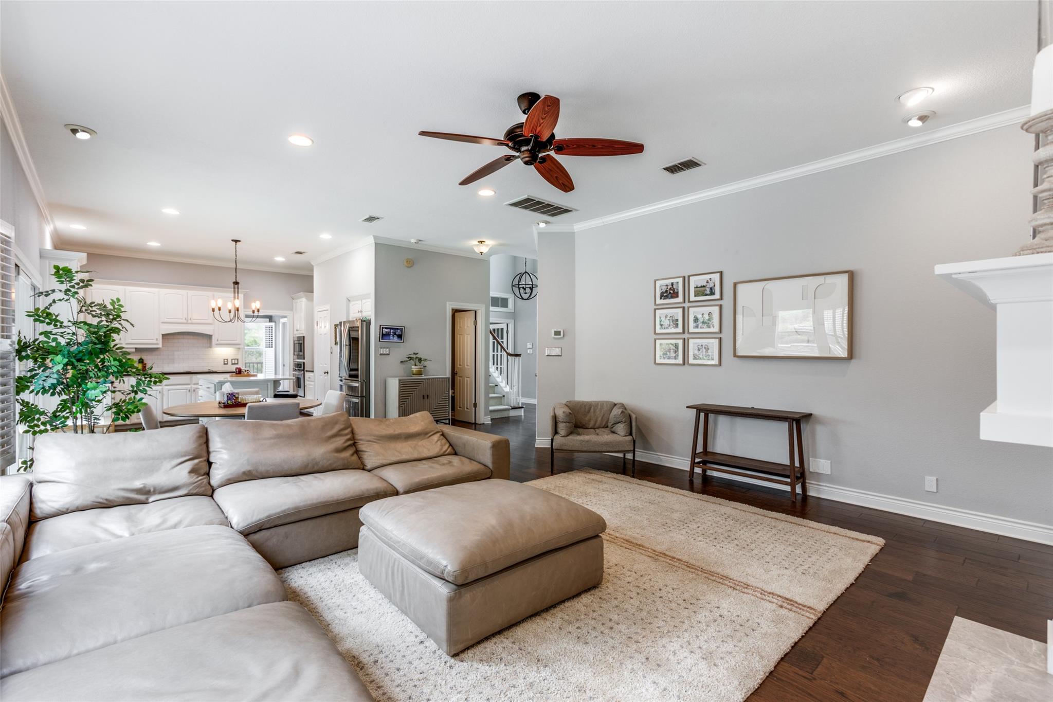 6204 Greyfeather Drive Austin TX 78759