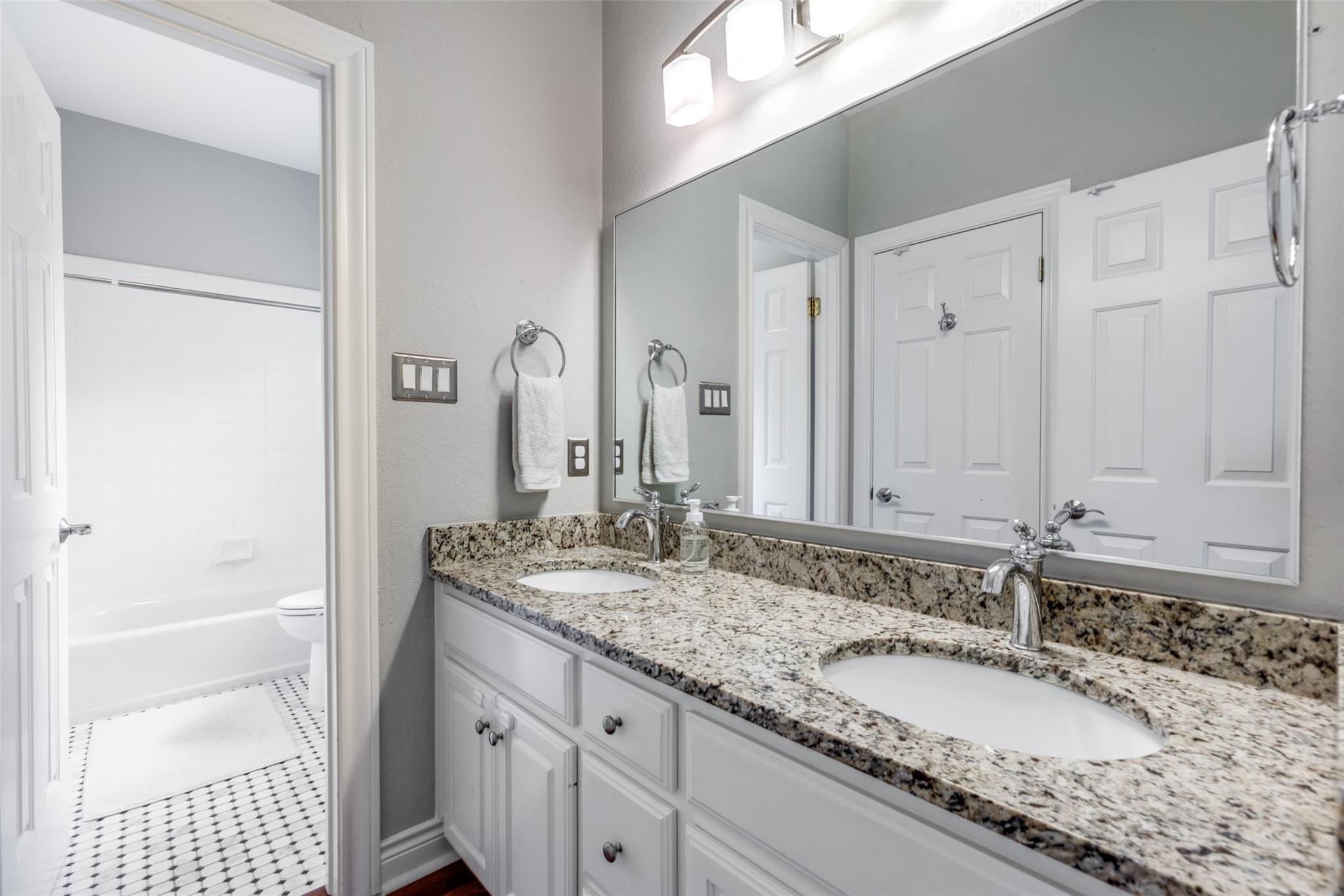 6204 Greyfeather Drive Austin TX 78759
