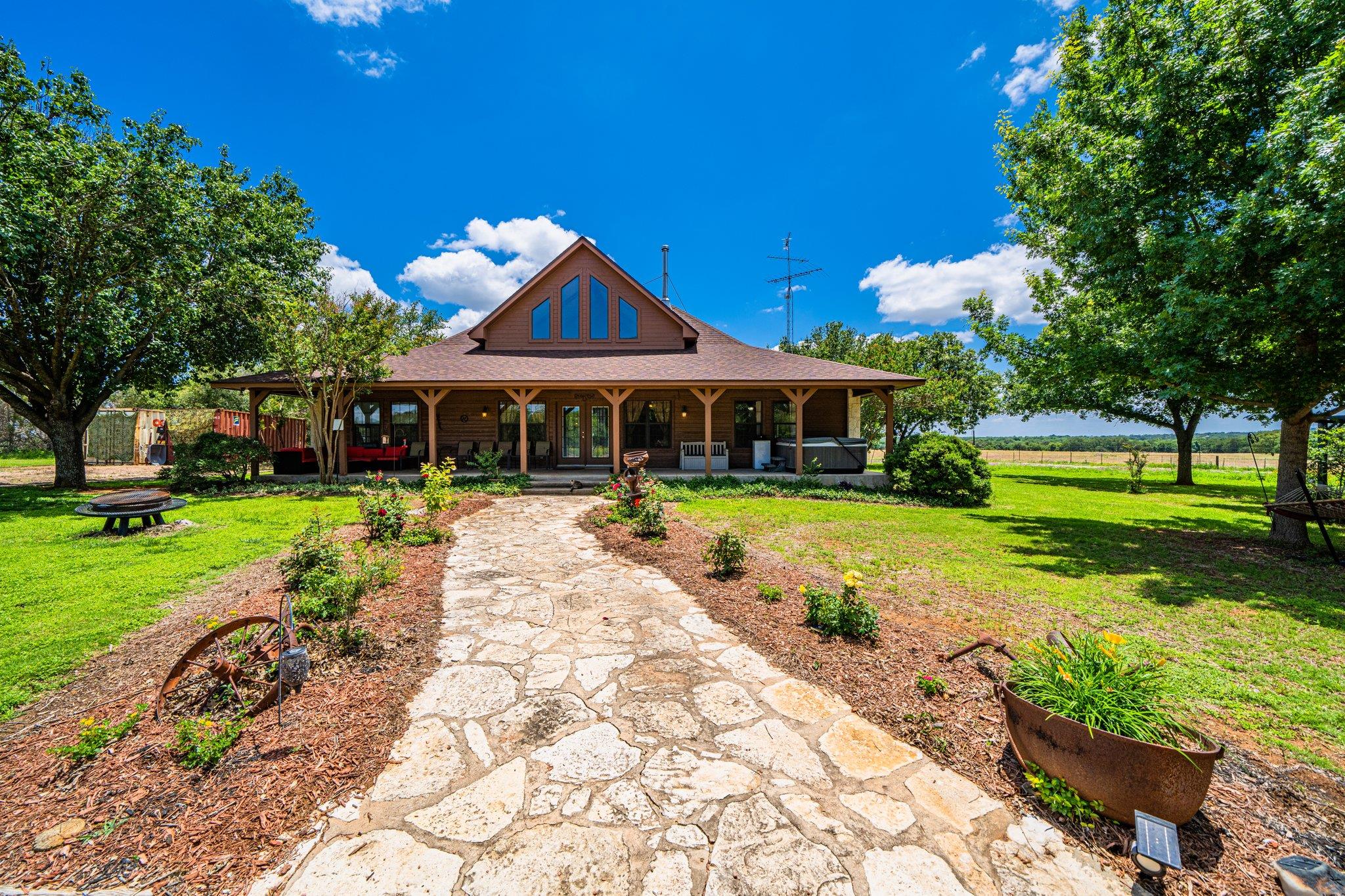 283 Hallford Fredericksburg TX 78624