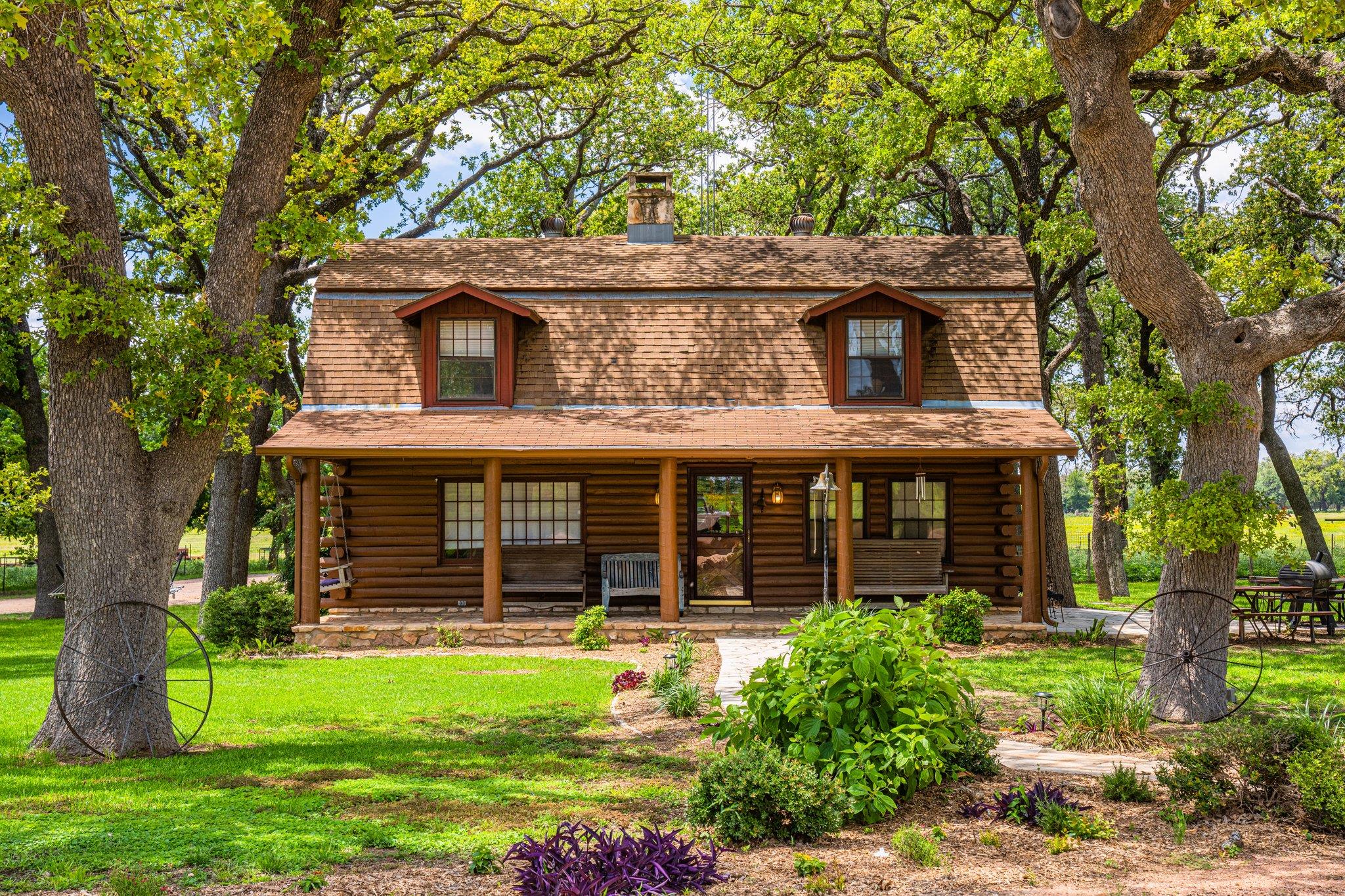 283 Hallford Fredericksburg TX 78624