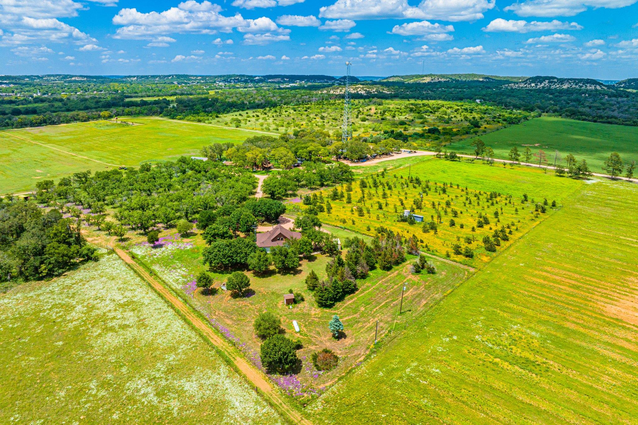283 Hallford Fredericksburg TX 78624
