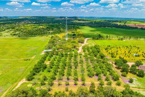 283 Hallford Fredericksburg TX 78624