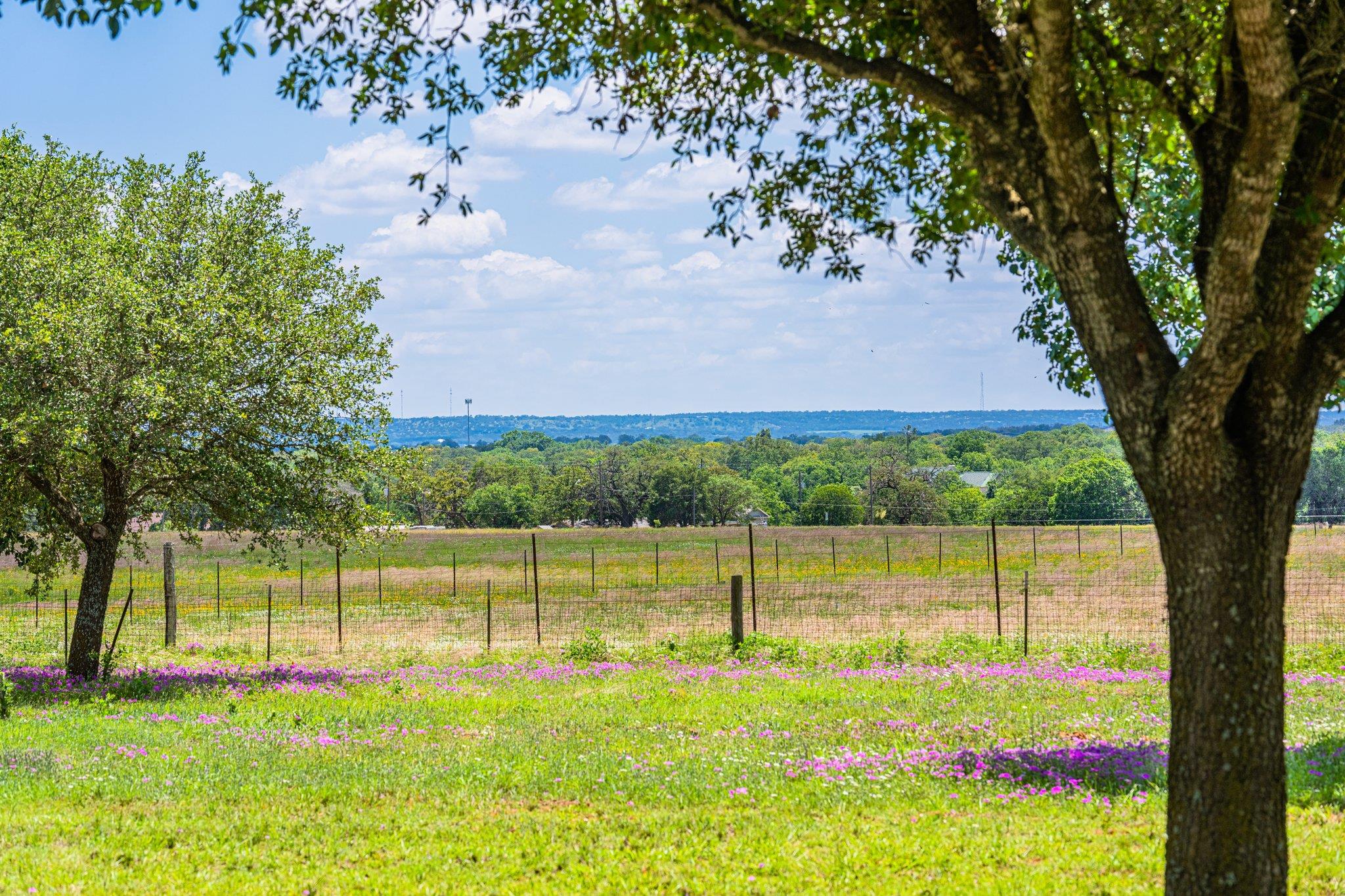 283 Hallford Fredericksburg TX 78624